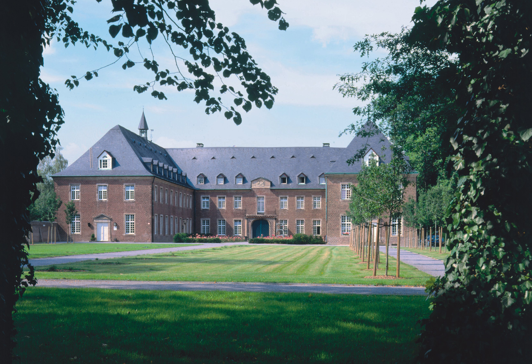 Kloster Langwaden Hauptbild